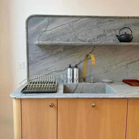 Arte Povera Aparthotel